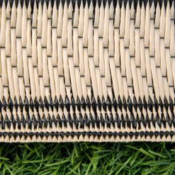 Outsunny 9' X 12' Reversible Outdoor RV Rug, Plastic Straw Rug For Camping, Deck, Beach, Black -Outsunny C7d3d617fe7fc0a9d