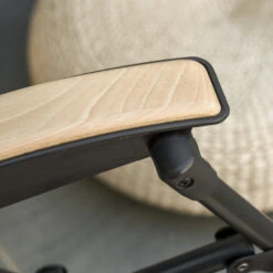 Outsunny Foldable Outdoor Lounge Chair With Footrest, Oversized Padded Zero Gravity Lounge Chair With Headrest, Cup Holders, Armrests, For Camping, Lawn, Garden, Pool, Beige -Outsunny RRN85417e68e8f5c5