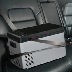 Outsunny Car Refrigerator Freezer, Seatbelt Design -Outsunny z9yd4d17f2768f83d